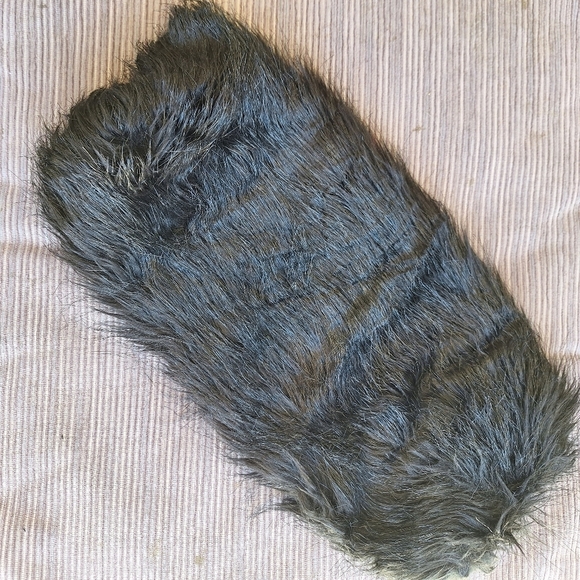 Faux Fur Black Hand Muff Hand Warmer 18"+/- Long - Picture 2 of 6